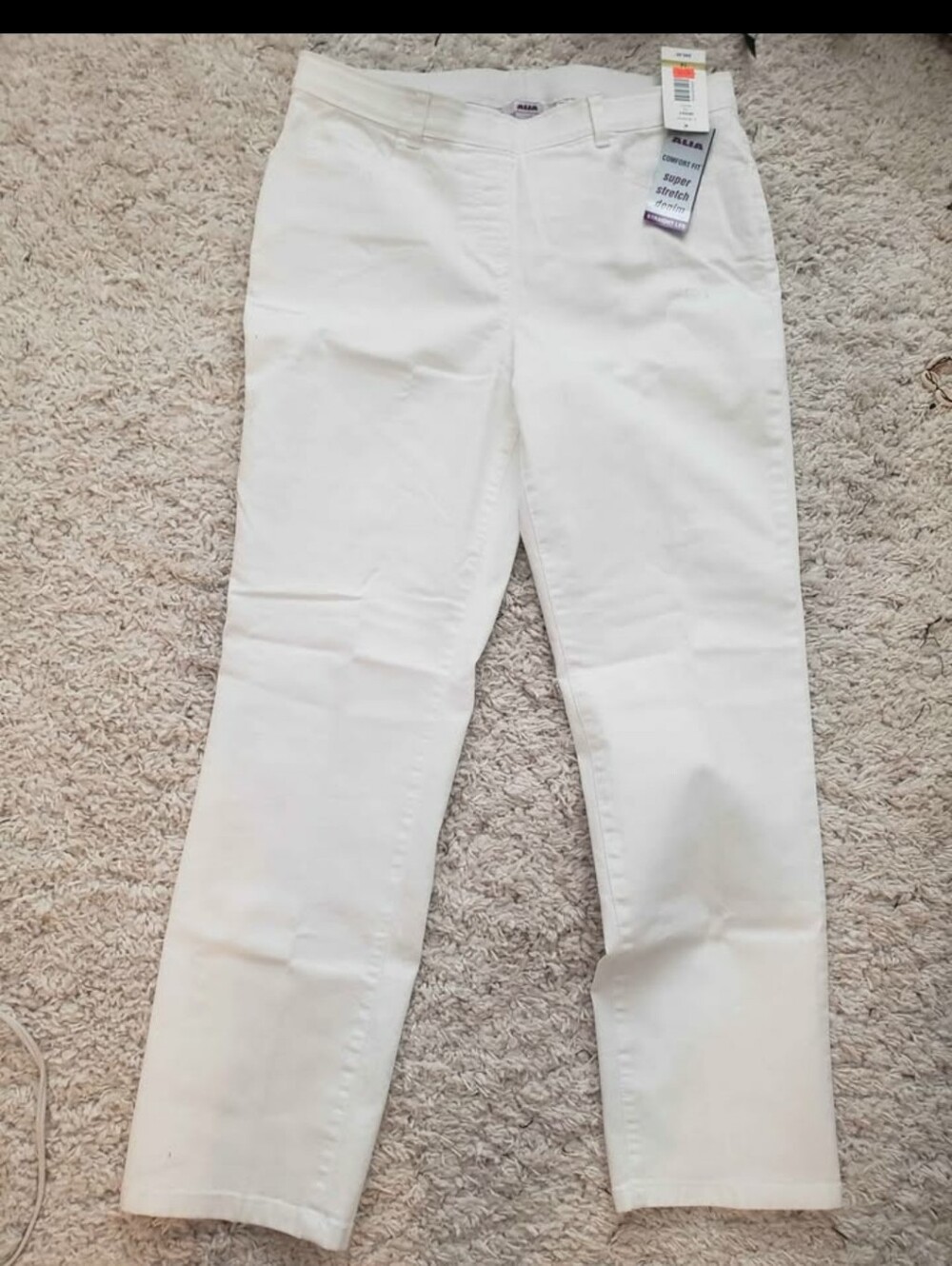 Alia White Ankle-Length Stretch Jeans